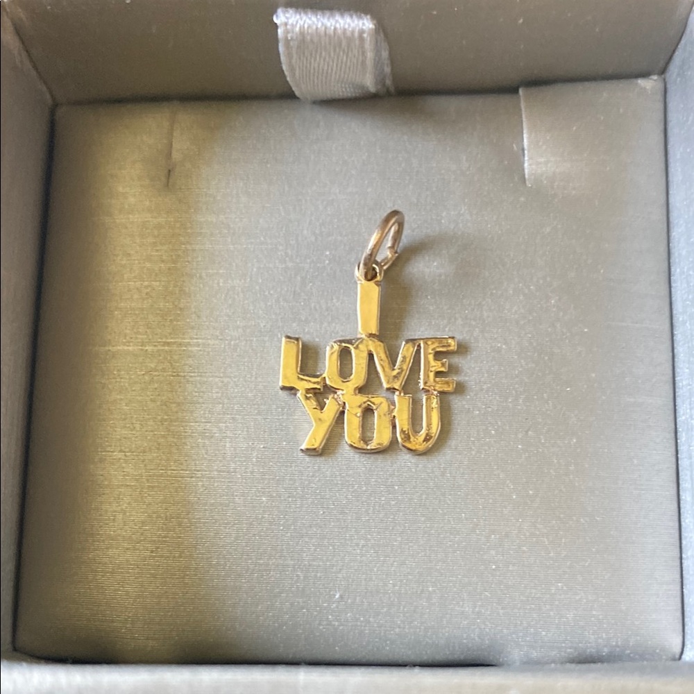 14 Karat Gold 'I Love You' Pendant